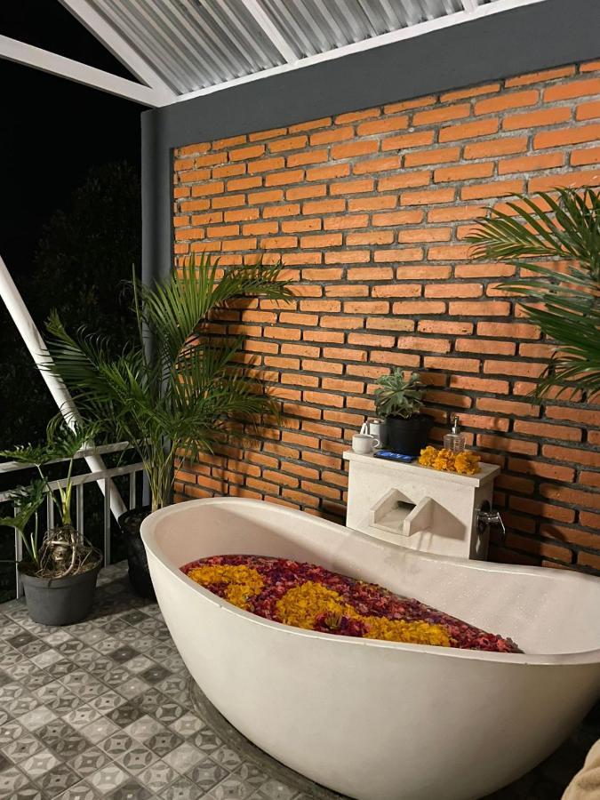 Hotel Moondock Luxury Camp Munduk Esterno foto