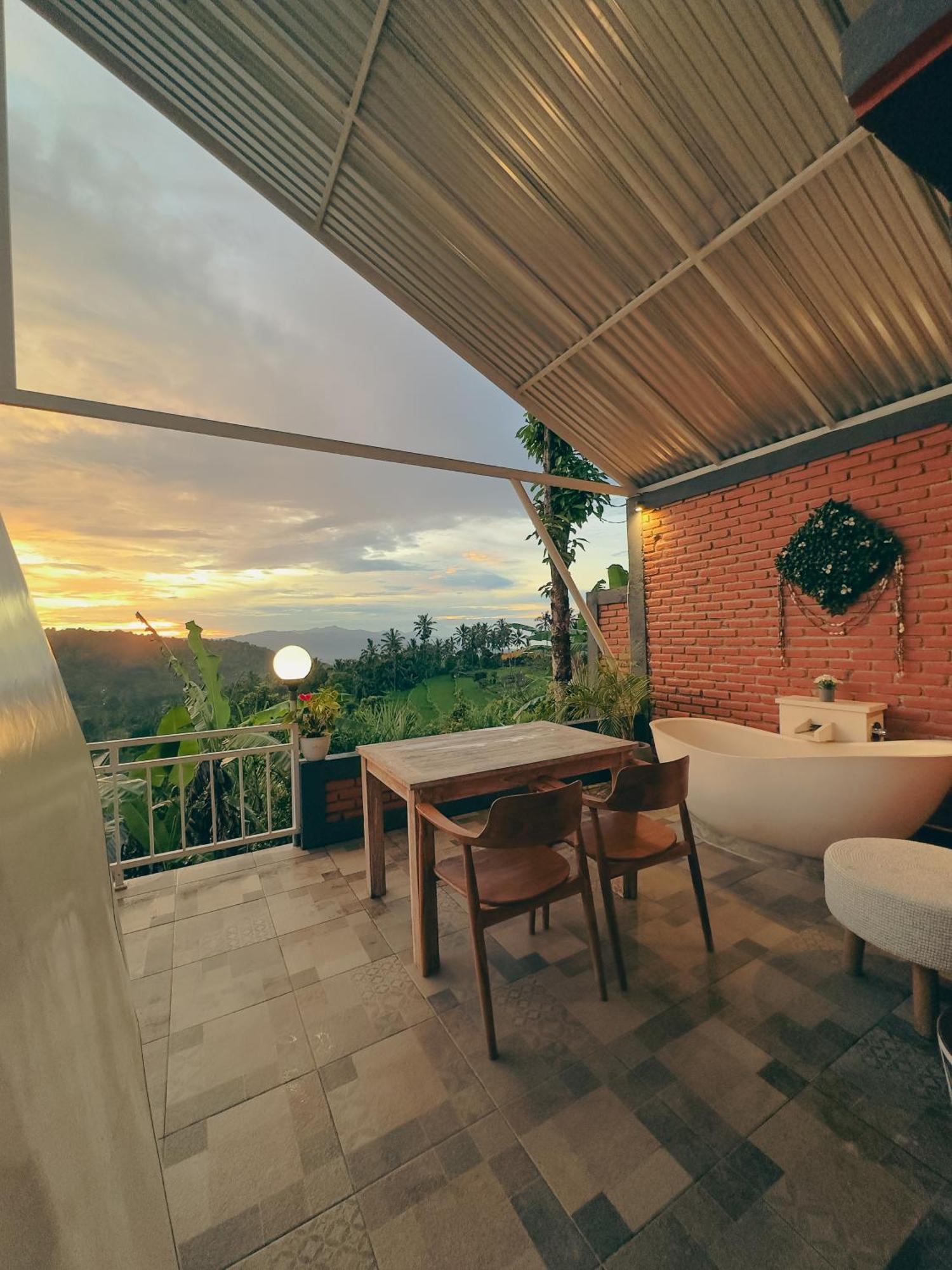 Hotel Moondock Luxury Camp Munduk Esterno foto